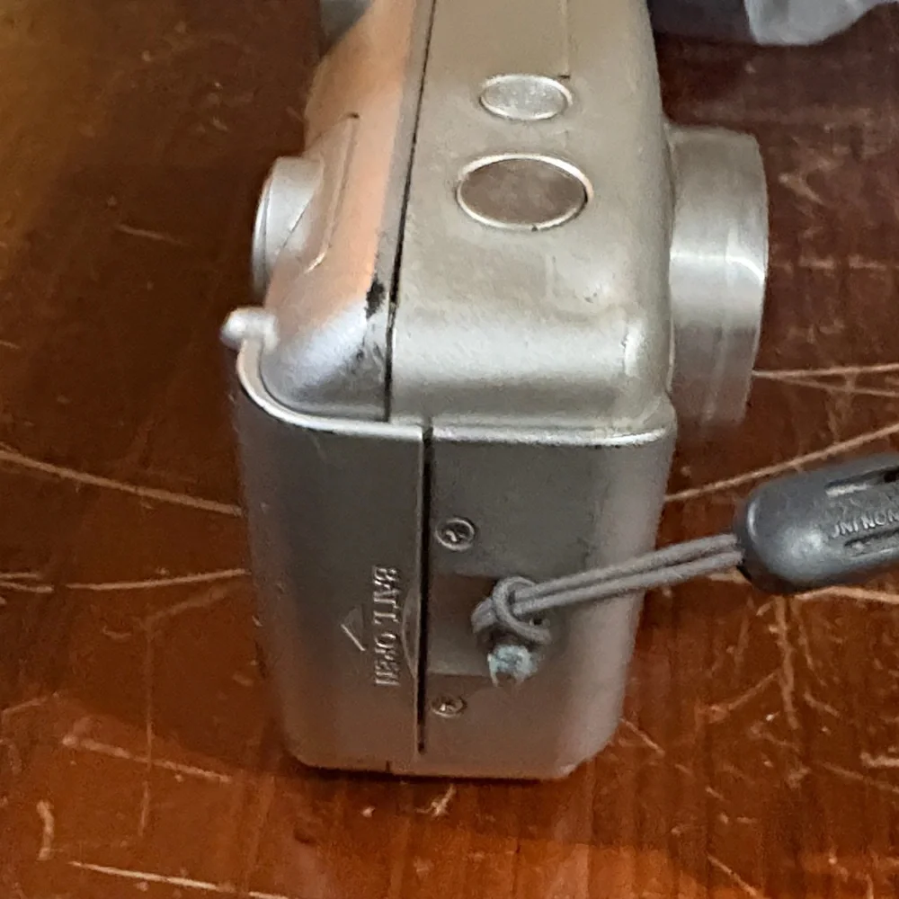 Canon Sure Shot z180u Camera Untested For Parts Only